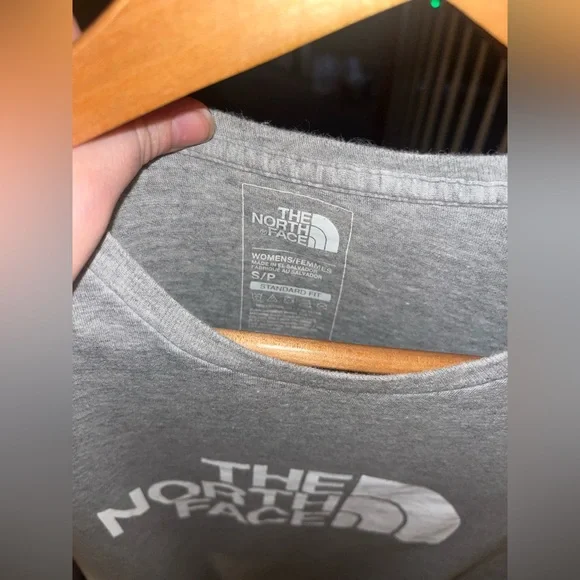 Women’s Small Standard Fit North Face Grey & White TShirt - Picture 6 of 12